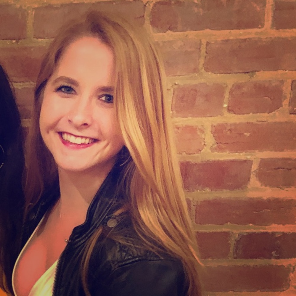 Meet your Posher, Caitlin